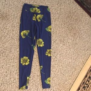 Lularoe leggings Sunflowers